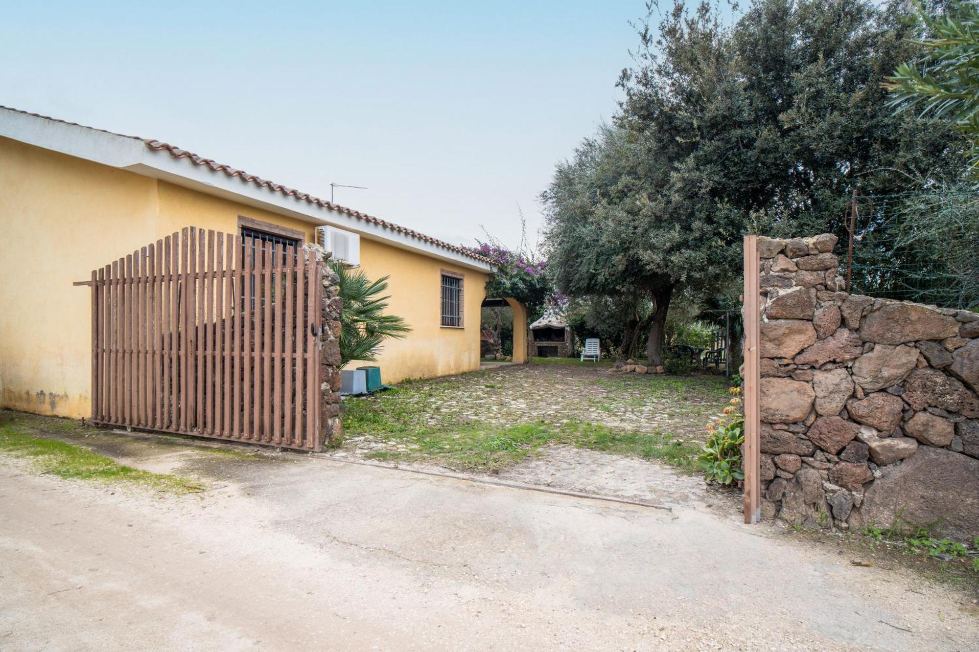 オロゼーイ Casa Su Barone 1ヴィラ エクステリア 写真